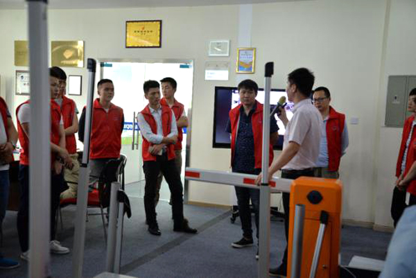 無(wú)人值守稱(chēng)重系統(tǒng)