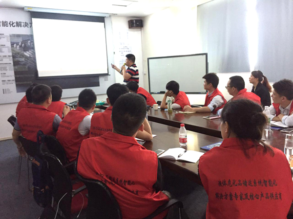 深?yuàn)W圖儀控學(xué)院?；沸袠I(yè)大講堂