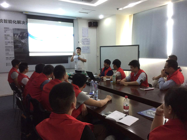 深?yuàn)W圖儀控學(xué)院?；沸袠I(yè)大講堂