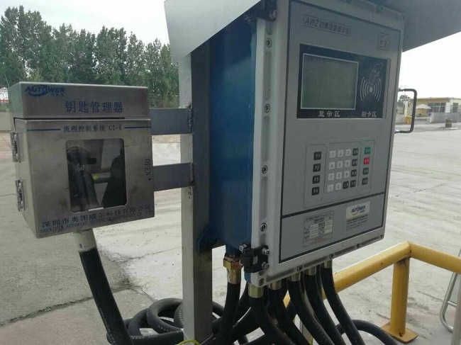 電線(xiàn)盒.jpg 電線(xiàn)盒.jpg